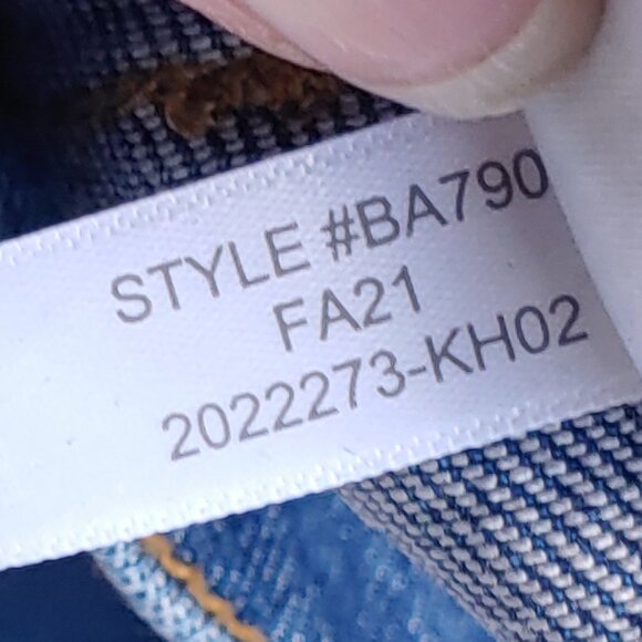 J. Crew High Rise Skinny Jeans Minimalist Raw Hem Medium Wash Ankle Crop Pant - Picture 10 of 10